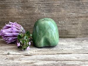 Tiny nature spirit friend (green) | Shinto talisman sculpture, shamanism guardian statue