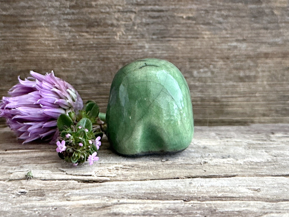 Tiny nature spirit friend (green) | Shinto talisman sculpture, shamanism guardian statue