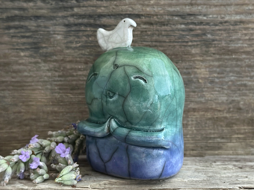 Happy peace Jizo with bird friend sculpture | Shinto shrine, raku shamanism totem