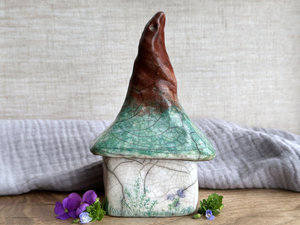 Tree house rustic fairie cottage | Shinto, shamanism, wabi-sabi spirit sculpture