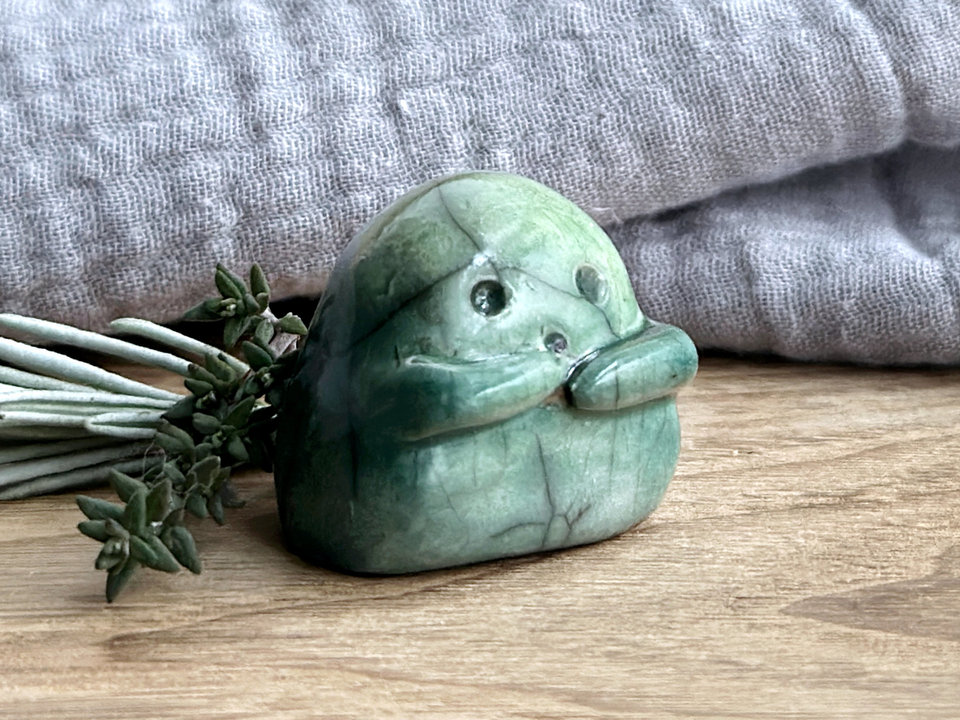 Tiny kodama tree & nature spirit kami sculpture | Shinto guardian, shamanism statue