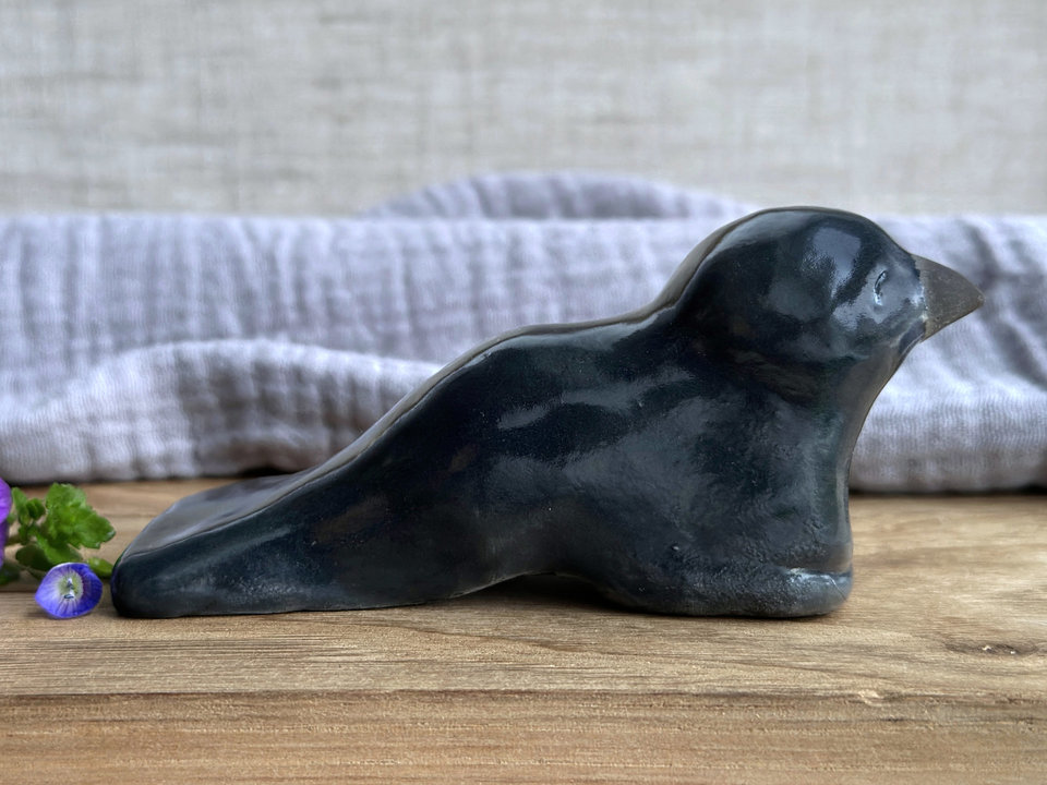 Magical raven kami nature spirit sculpture | Shinto shamanism crow totem