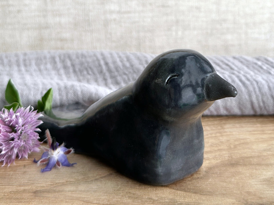 Magical raven kami nature spirit sculpture | Shinto shamanism crow totem