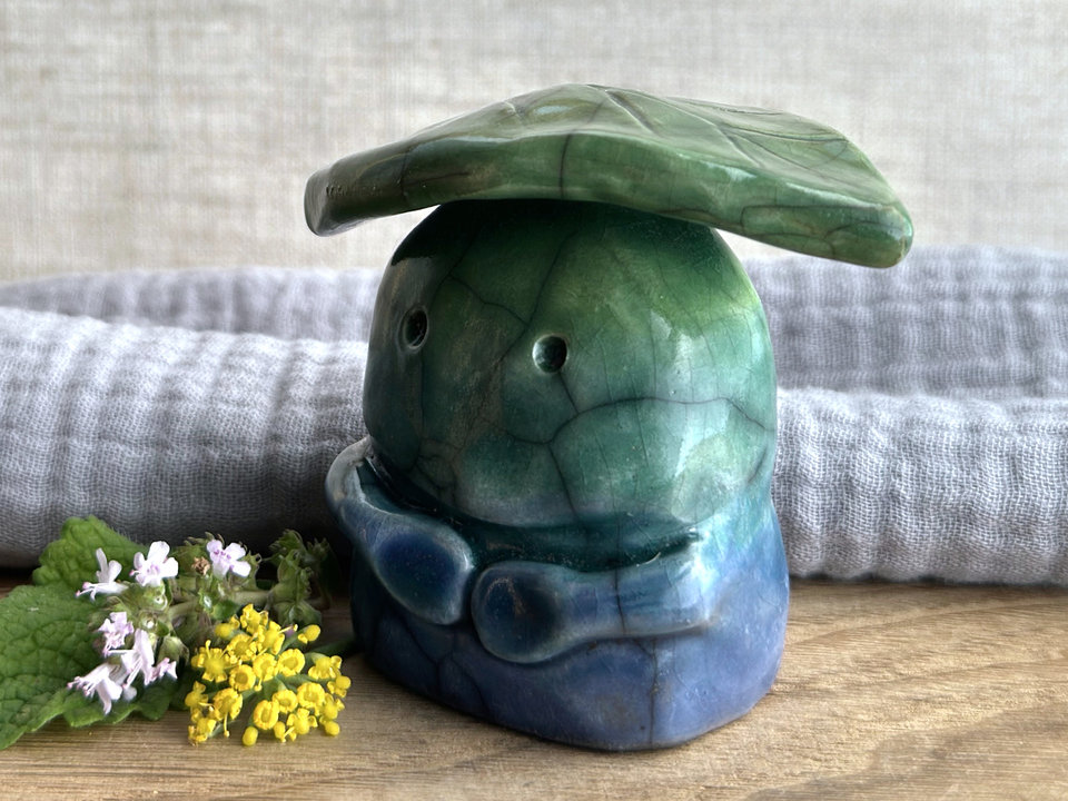 Nature leaf water guardian statue | Shinto shamanism earth spirit kami sculpture