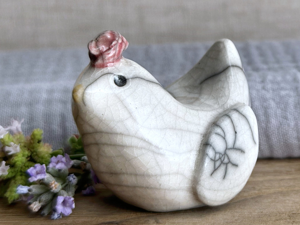Earnest chicken friend raku sculpture | Shinto guardian, shamanism statue