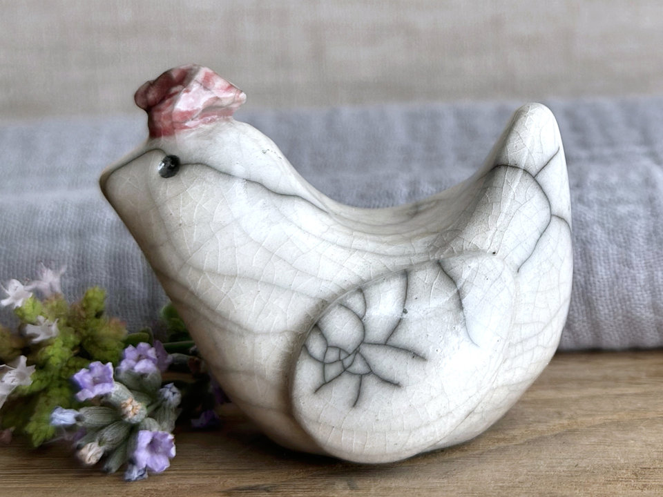 Earnest chicken friend raku sculpture | Shinto guardian, shamanism statue