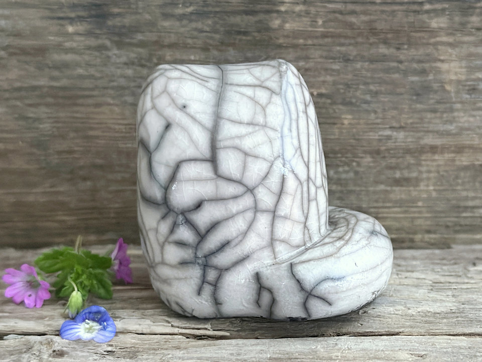Happy chonky fox kitsune kami raku sculpture | Shinto Inari, shamanism totem