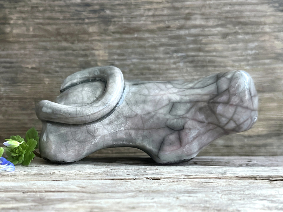 Sleepy grey cat kami guardian spirit raku sculpture | Shinto shamanism statue