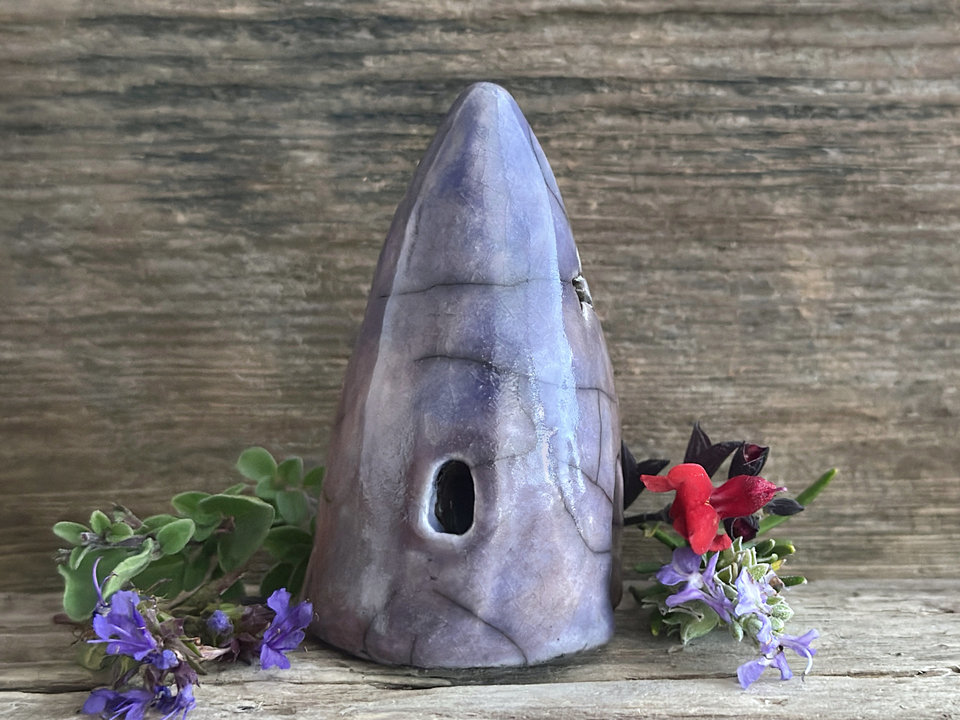 Little winter cave, ceramic spirit house, fairie cottage | Shinto, shamanism, magical